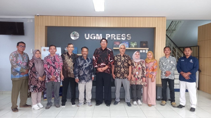 Politeknik Negeri Madiun Telusuri Strategi Penerbitan dan Publikasi melalui Kunjungan Studi Banding ke UGM Press