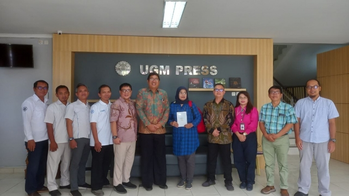 Politeknik Negeri Media Kreatif Jakarta Lakukan Benchmarking di UGM Press untuk Tingkatkan Tata Kelola Percetakan dan Penerbitan