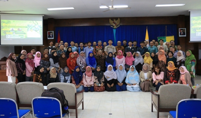 FAKULTAS BIOLOGI UGM JALIN KERJASAMA DENGAN UGM PRESS, DALAM DISKUSI BEDAH BUKU: KEANEKARAGAMAN HAYATI DI GIANYAR 